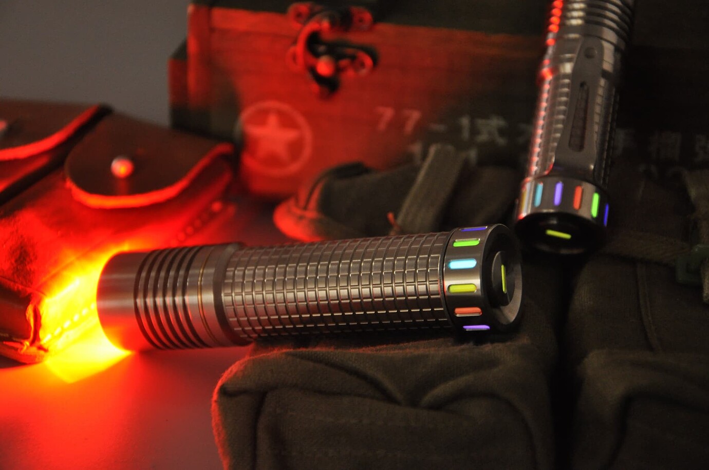 A EDC flashlight in Titanium with high lumens. Commercial Sellers