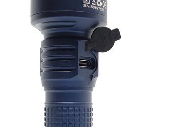 manker-mc13-ii-se-closeup-charging