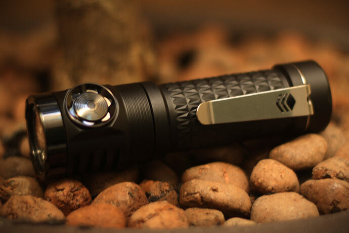 FireFlyLite X4Q Comet FFL351A 3700K (Matte Black)