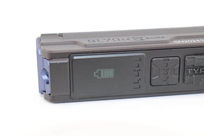 imalent-bl70-charging