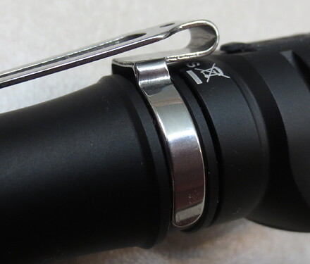 hd10-clip-shoulders