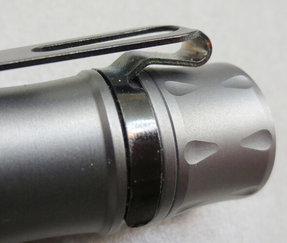 zl-h52-clip-shoulders