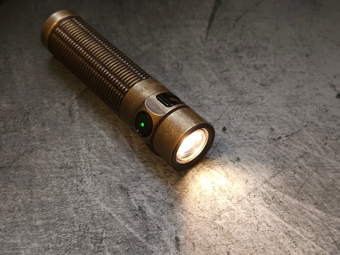 Olight Baton 3 Pro Max Luminus SFT-70 3000K 95CRI