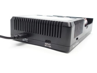vapcell-bl4-closeup-powerbank