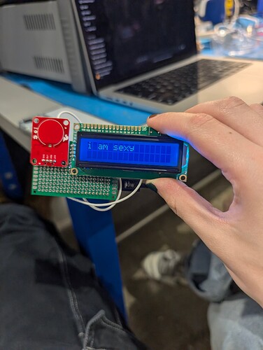 PXL_20251214_091926214