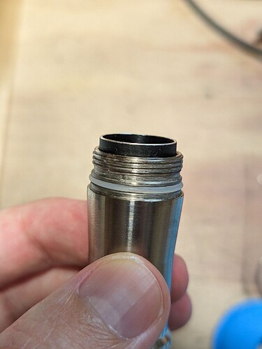 Freshly lubricated threads and o-ring