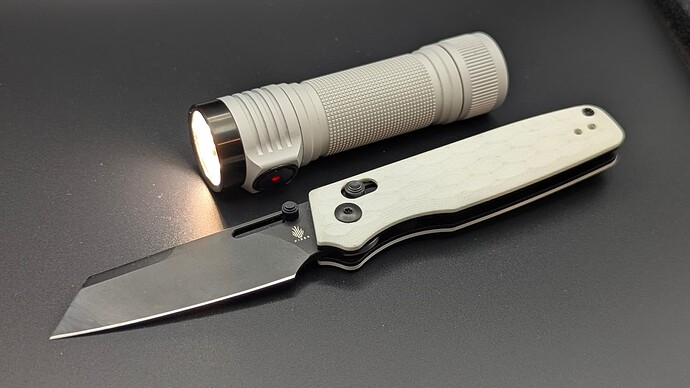 PXL_20260104_224305686