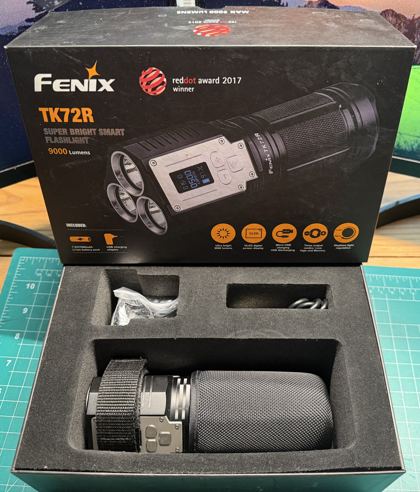 fenix 9000 lumen flashlight LR60R 21000 Lumens Rechargeable preventing overheating Fenix TK72R USB Rechargeable Flashlight
